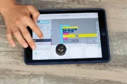 Ozobot Bit 2.0 Crystal White – STEM Programmeerbare Minirobot -Bekende Speelgoed Winkel azobot bit 2.0 titanium black 3