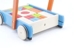Pintoy Duwkar Blokkenkar Met Blokken 7 Pintoy Duwkar Blokkenkar Met Blokken -Bekende Speelgoed Winkel duwkar blokkenkar pintoy 12506 1 1