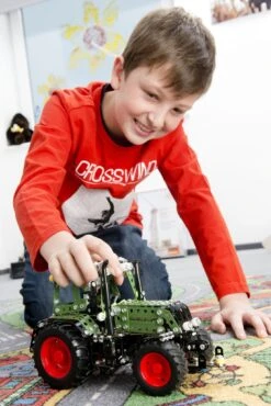 Tronico Junior Fendt 313 Vario – 1 : 24 20 Tronico Junior Fendt 313 Vario – 1 : 24 -Bekende Speelgoed Winkel fendt 313 vario tronico junior 10067 8