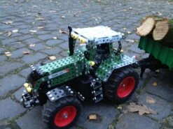 Tronico Profi Radiografisch Bestuurbare Fendt 939 Vario – 1 : 16 10 Tronico Profi Radiografisch Bestuurbare Fendt 939 Vario – 1 : 16 -Bekende Speelgoed Winkel fendt 939 vario rc tronico profi 10070 3 1