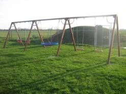 Hardhouten Schommelcombinatie 2 Schommelzitjes + 2 Peuterschommels + Vogelnest Openbaar
