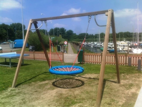 Hardhouten Vogelnest Schommel Openbaar 4 Hardhouten Vogelnest Schommel Openbaar - Afbeelding 2