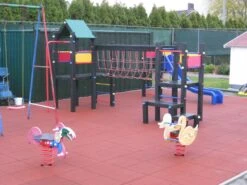 Safe & Soft Rubber Speelplaatstegels 100 X 100 Cm.