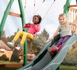 Swingset Sam -Bekende Speelgoed Winkel schommel axi swingset sam 2