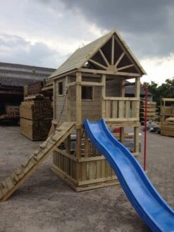 Speeltoestel Iris (Douglashout Geimpregneerd) -Bekende Speelgoed Winkel speeltoestel iris 1