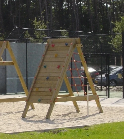 Klimwand – Klimnet Klimmodule Hout Stand-alone 4 Klimwand – Klimnet Klimmodule Hout Stand-alone - Afbeelding 2