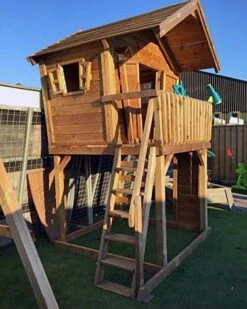 Grutte Pier -Bekende Speelgoed Winkel speeltoren grute pier