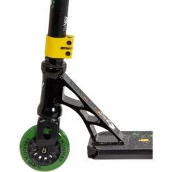 Stuntstep Slamm Urban V – Rasta -Bekende Speelgoed Winkel stuntstep slamm urban v rasta 2
